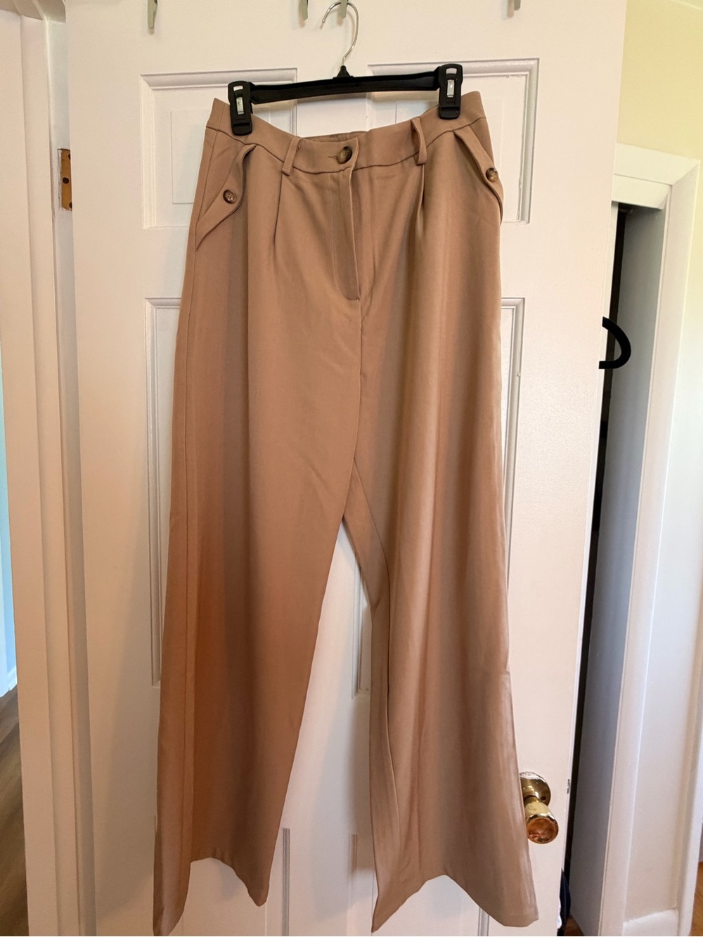 Wide-Leg High-Waist Pants in Taupe
